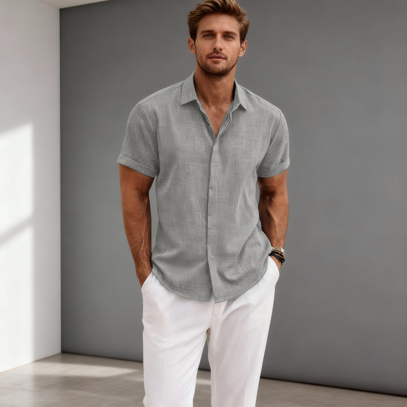 Men's short-sleeved casual blouse