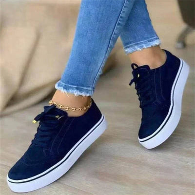 Women’s Casual Sneakers – Lace-Up Platform Design with Modern Everyday Appeal