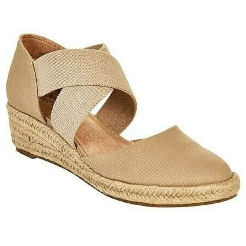 Women’s Elegant Sandals – Classic Closed-Toe Wedge with Cross-Strap Design