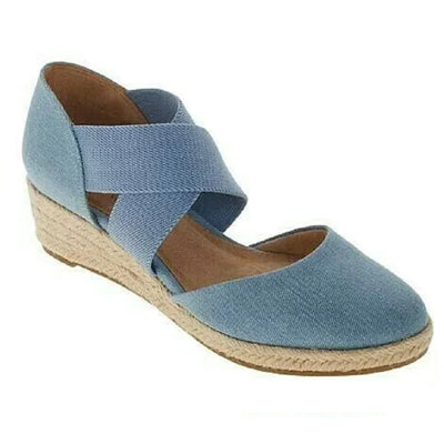 Women’s Elegant Sandals – Classic Closed-Toe Wedge with Cross-Strap Design