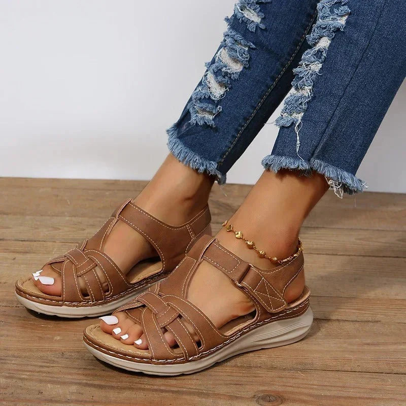 Women’s Open-Toe Sandals – Trendy Strappy Design with Casual Everyday Appeal