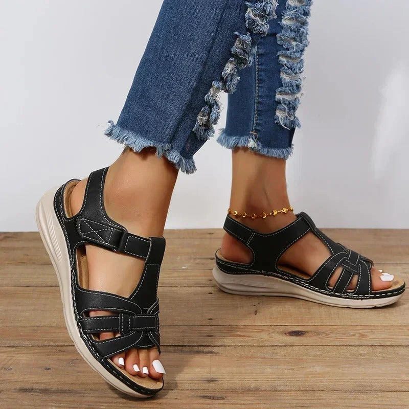 Women’s Open-Toe Sandals – Trendy Strappy Design with Casual Everyday Appeal